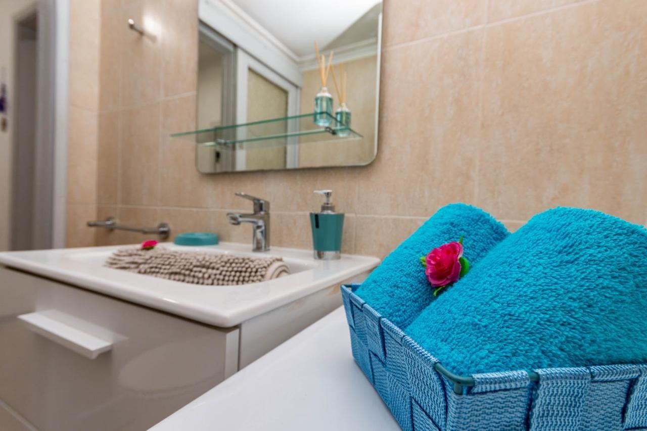 Serenity Yumbo - Europa Appartment 2Min Yumbo - 5Min From Beach - Wifi Free - Air Conditioner - Private Services - Free Welcome Book - Cohote Conserjeria Gran Canaria Playa del Inglés Eksteriør bilde